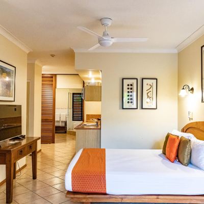 Studio Spa Apartment Hibiscus Resort and Spa Promo Code