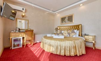 Twins Hotel - Housity