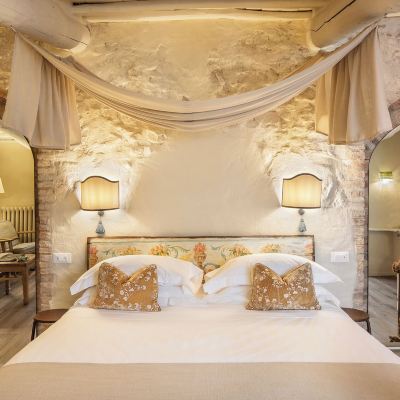 Classic Room Lupaia Promo Code