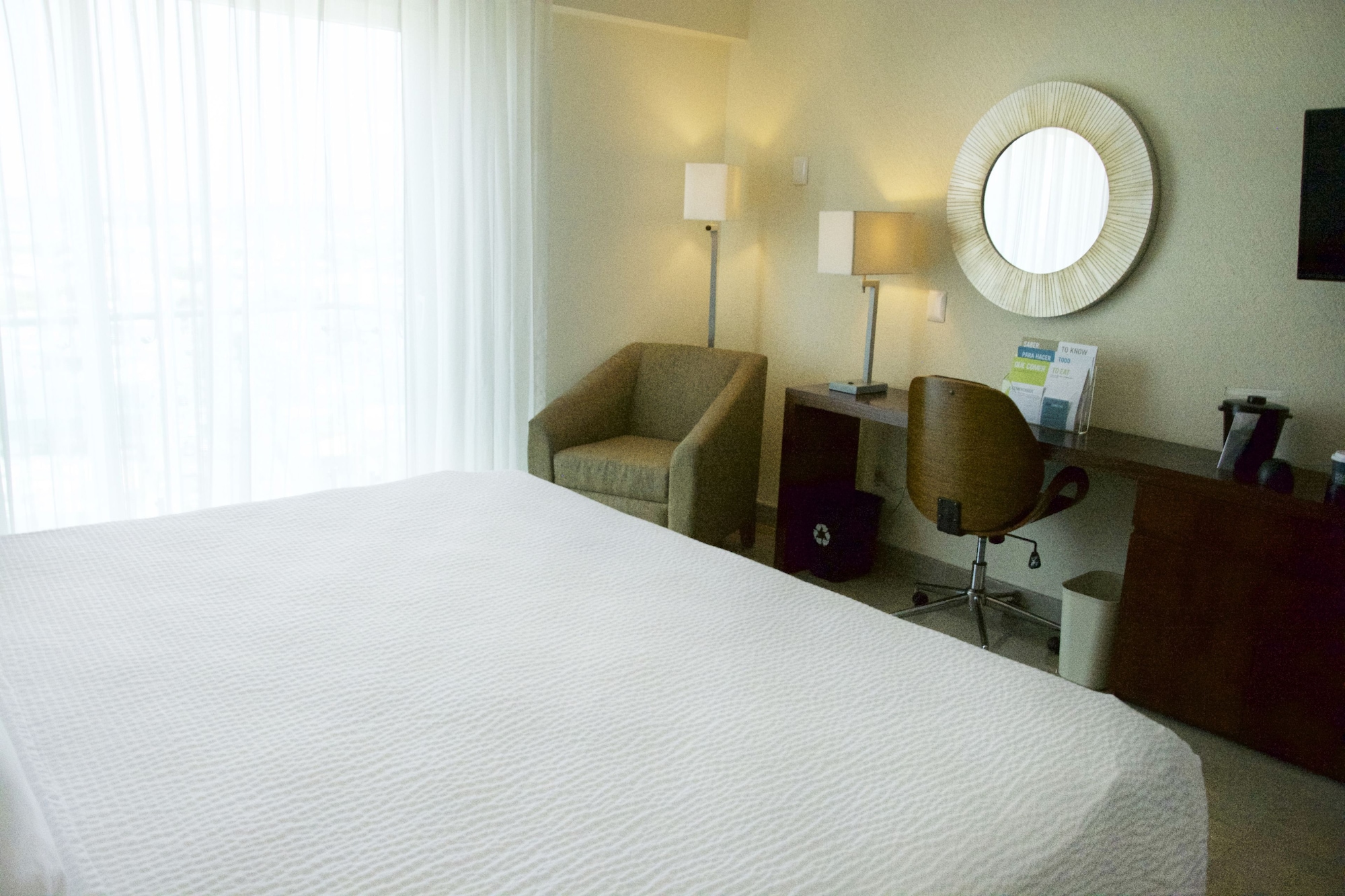 特大床房 - 带阳台及城景