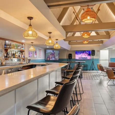 Pacific Marina Inn