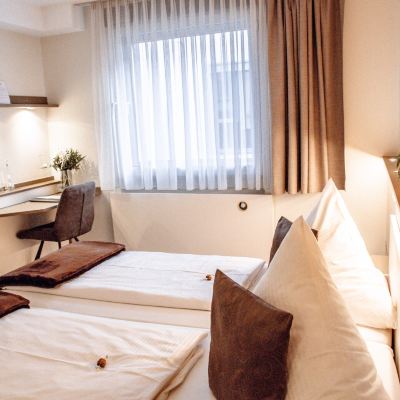 Basic Twin Room Central Hotel Garni Promo Code