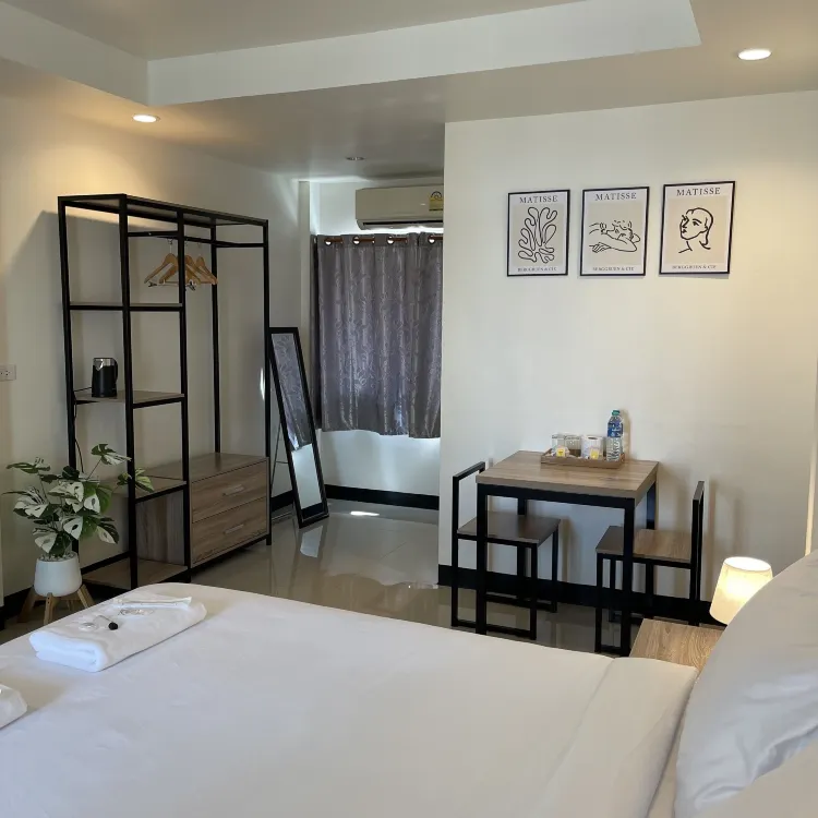 ห้องเบสิค เตียงใหญ่