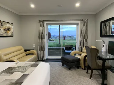 Dockside Suites Hotels in 