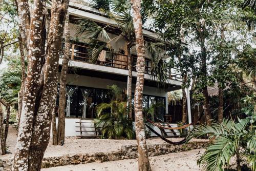 特大床套房带阳台