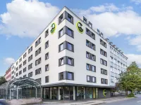 B&B HOTEL Nürnberg-City Hotels in der Nähe von Brunnen Ehekarussell
