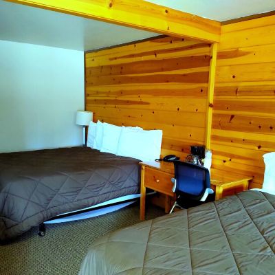 Basic Double Room Packwood Inn Promo Code