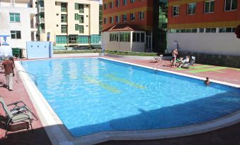 Florida International Hotel - Housity