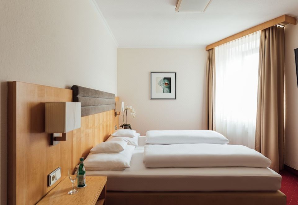 Classic Double Room