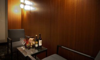 Top Cloud Hotel Cheonan - Housity