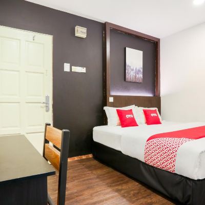 Standard Double Room, 1 King Bed OYO 90460 Hotel Kl2f Rest & Go Promo Code