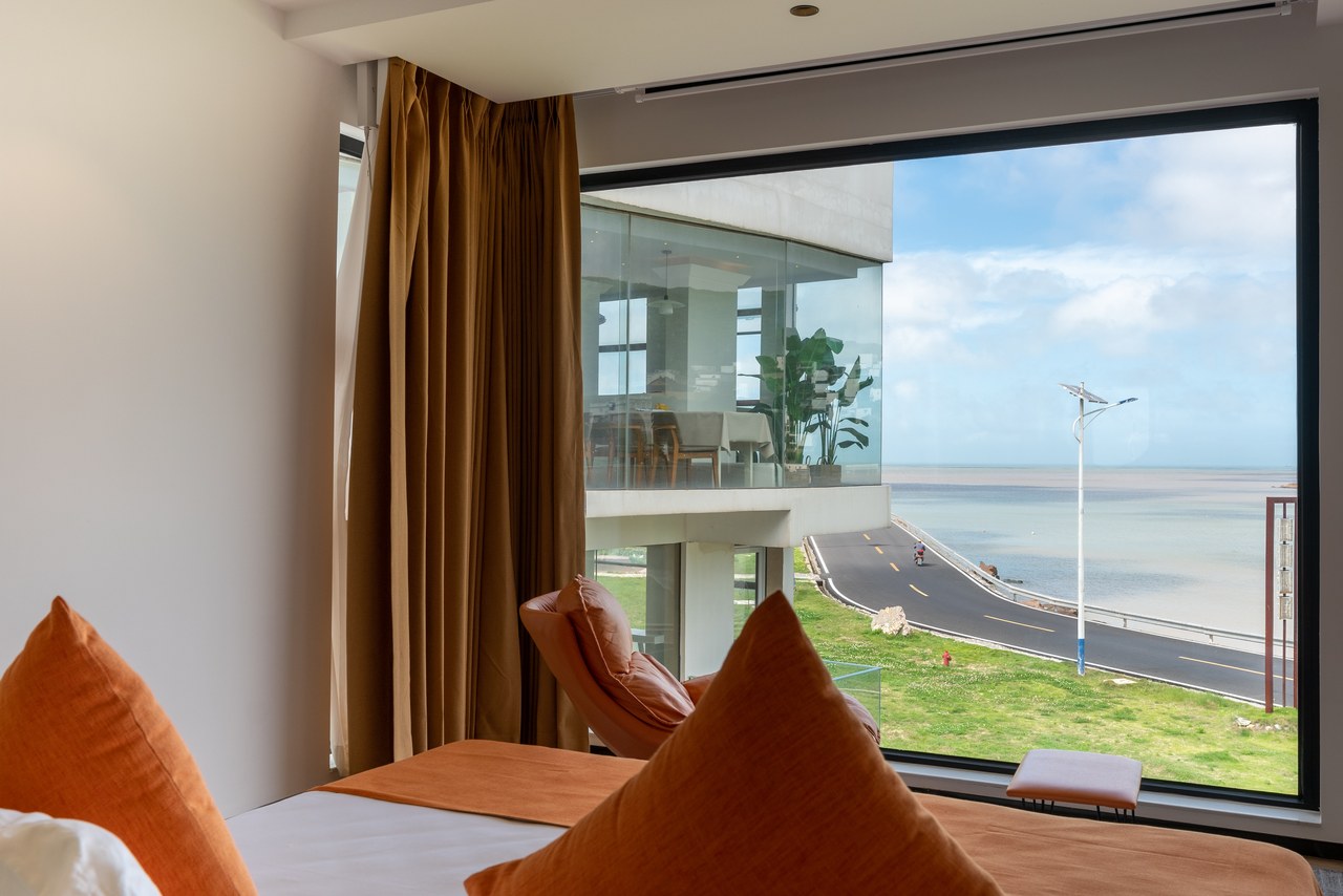 Shengsi qing yu jing house多宝鱼·海景投影浴缸大床房