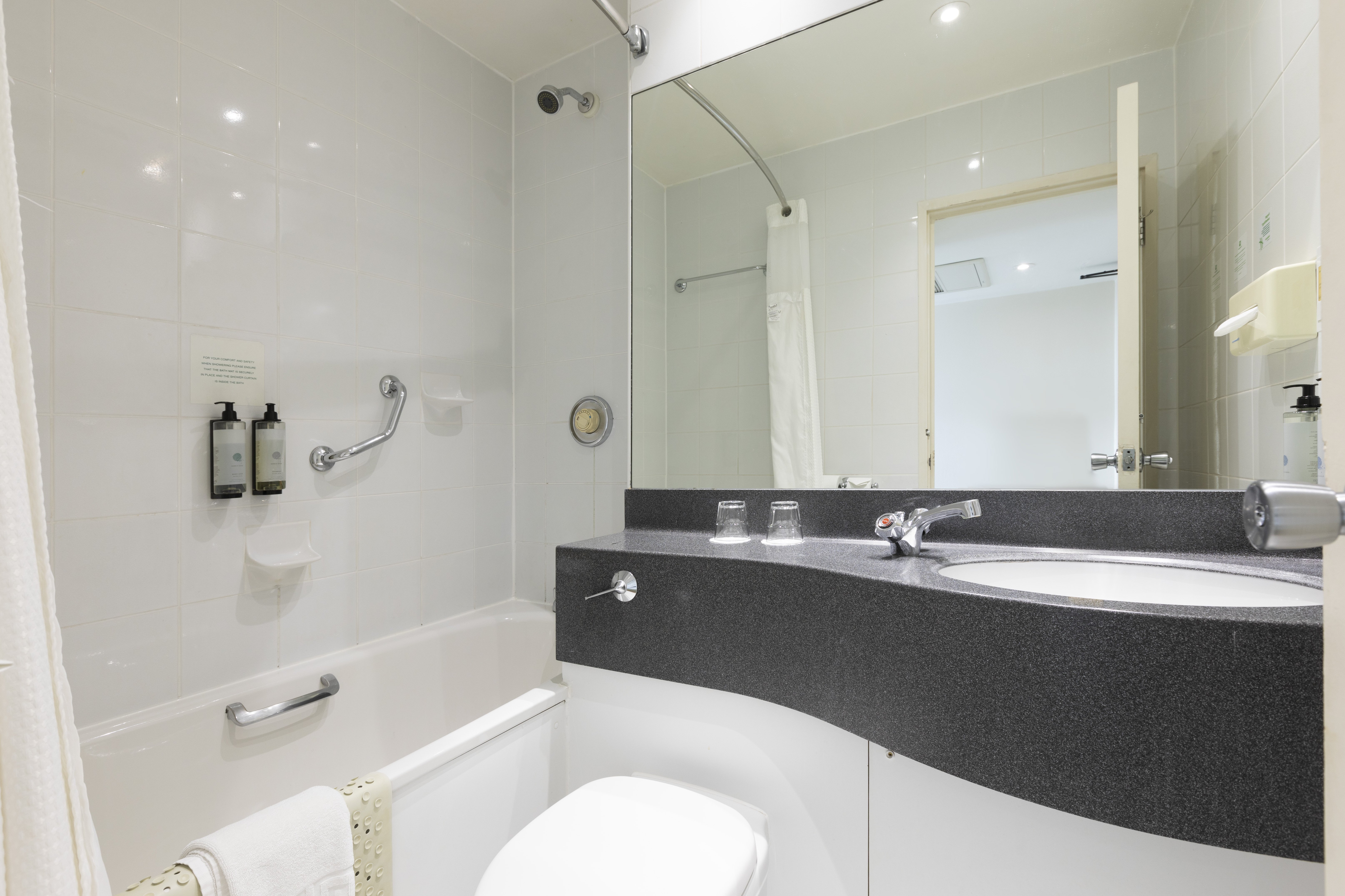 1張雙人床，標準迷你酒吧