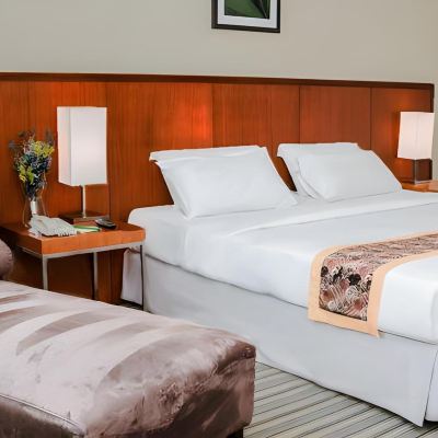 豪華特大床房 泗務RH酒店優惠