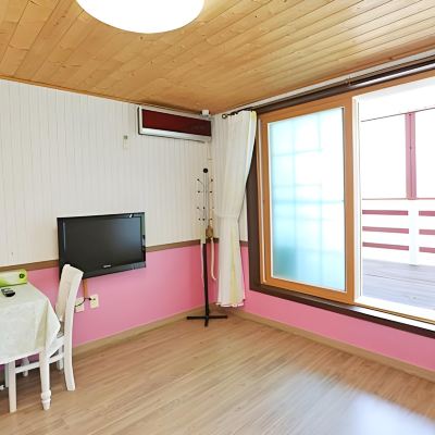룸 303 (1개룸, ) 보령 블루하이츠펜션 쿠폰