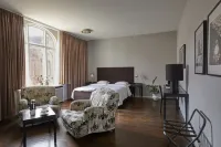 First Hotel Grand Các khách sạn ở 