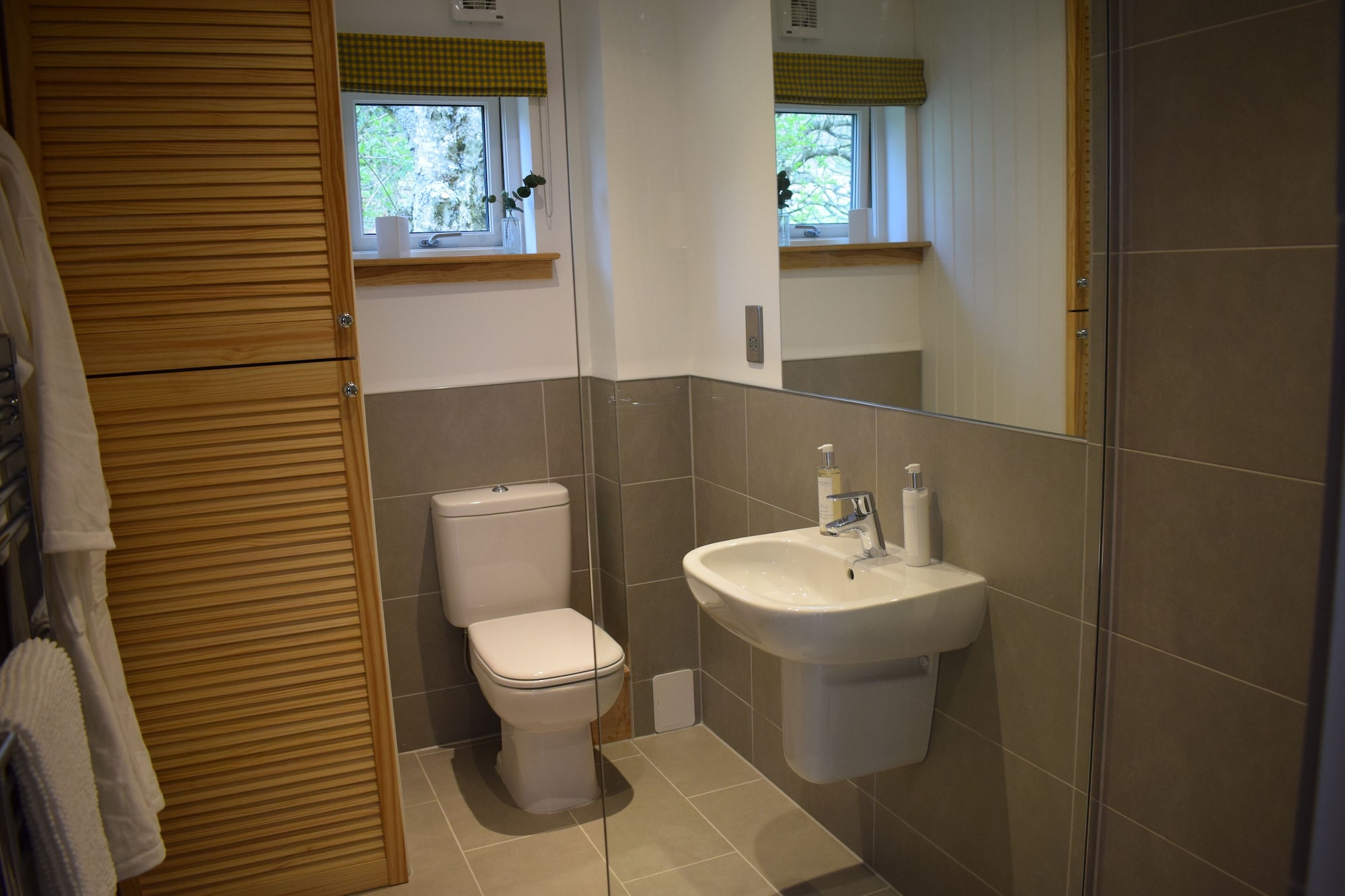 单间公寓 （the Store）