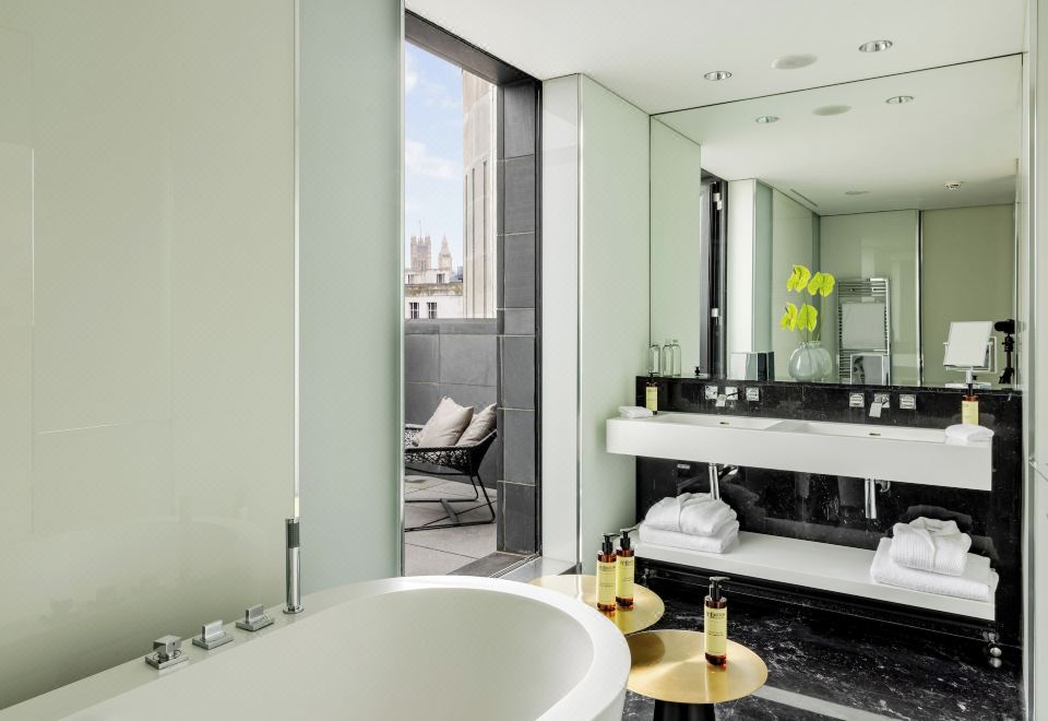 至尊ME+套房复式顶楼公寓