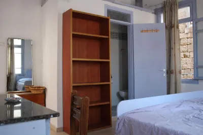 Nzar Khoury for Hosting Hotels in 