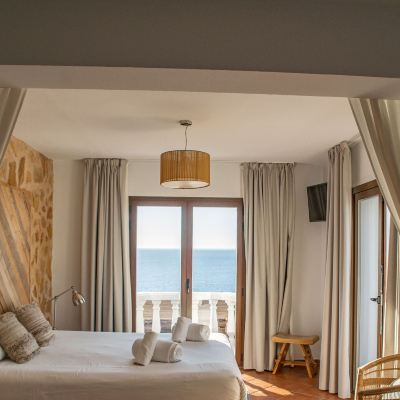 Junior Suite with Balcony Hostal La Torre Promo Code