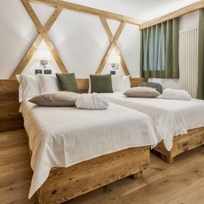 Suite Queen Cristallo/Croda Camina Suite & Spa Promo Code