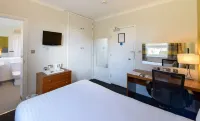 Mitchell Hall Hotels in 