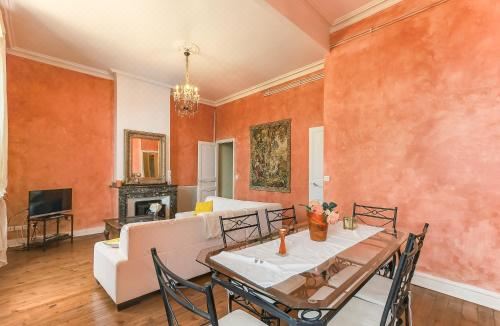 公园景三卧室公寓