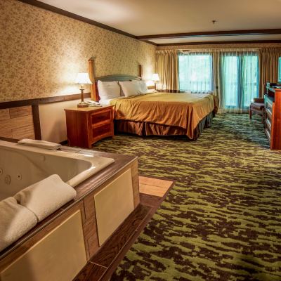 Romantic Room, 1 King Bed, Refrigerator & Microwave Spring House Inn Promo Code