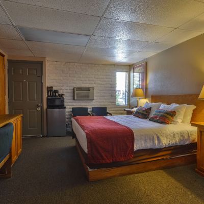 Standard Room, 1 Queen Bed, Refrigerator & Microwave Rustic Inn Promo Code