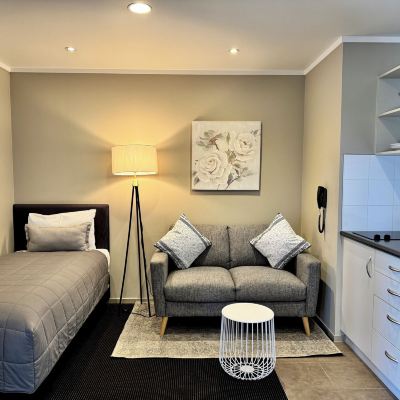 One-Bedroom Suite-Disability Access Ashbrook Motel Promo Code