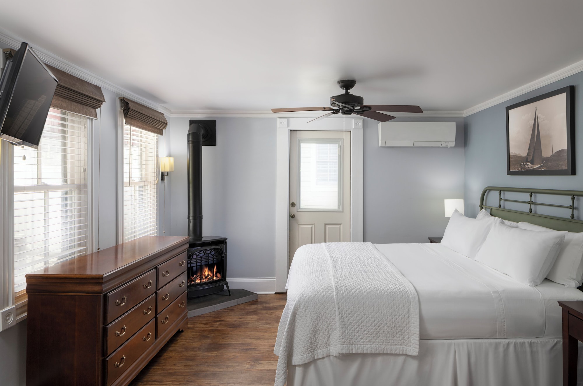 豪华特大床间 - 带壁炉