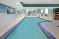 Holiday Inn Express & Suites BISHOP by IHG