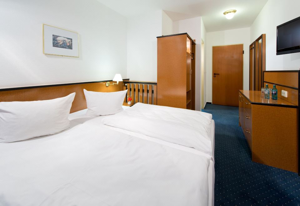 Aspire Frankfurt Airport, Trademark Collection by WyndhamBusiness Double Room