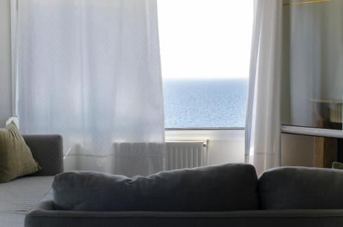 带私人按摩浴缸的两卧室套房（1）