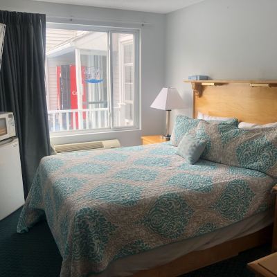 Standard Room, 1 Queen Bed, Non Smoking, Courtyard View The Atlantic House Promo Code