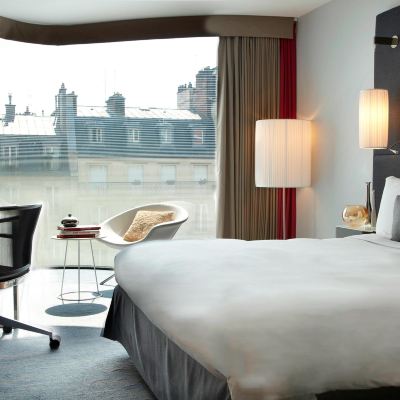 Prestige Wave Room Renaissance Paris Arc de Triomphe Hotel Promo Code