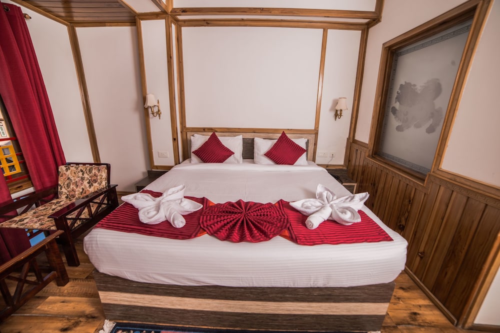 優質雙人或雙床房，1張雙人床，吸煙，山景