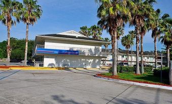 Motel 6 Orlando, FL - Winter Park