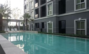 Plum Condo with Don Mueang Airport Transfer
