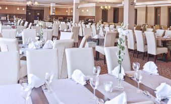 Dosłońce Resort Wellnes & Farm - Housity