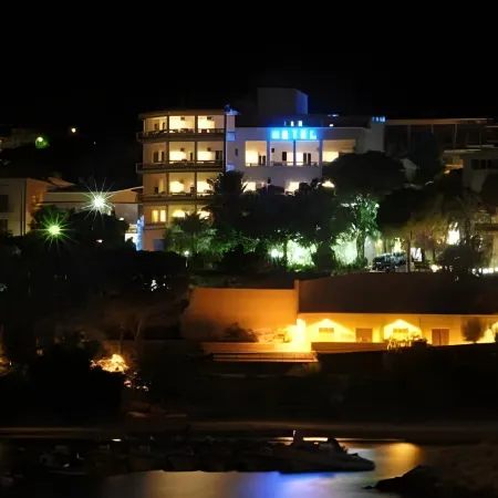 Albergo Miramare Отели в г. Доргали