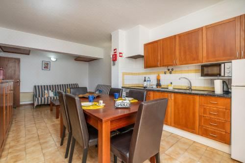 高级一卧室带阳台公寓