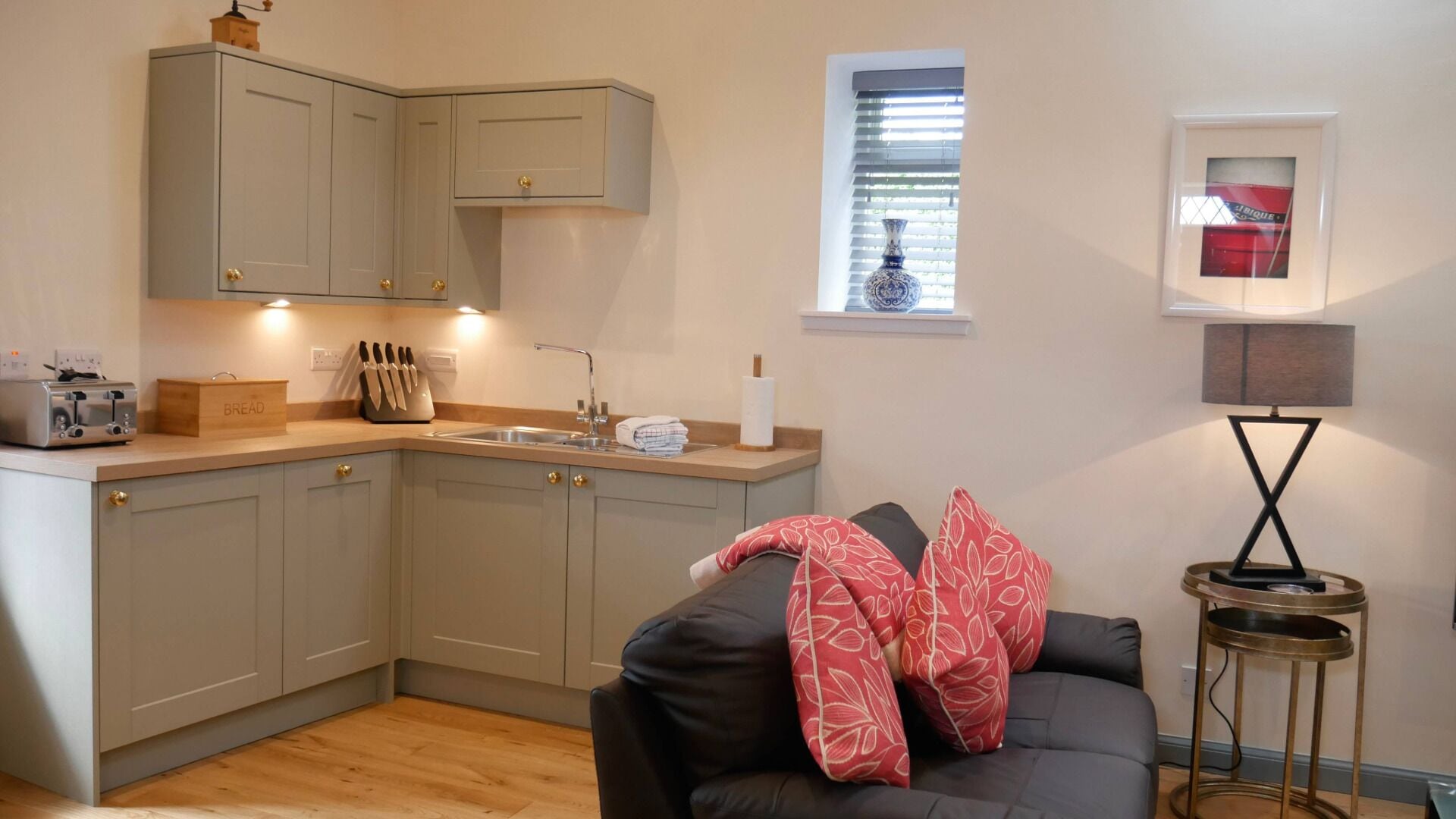 传统村舍， 2 间卧室， 热水浴缸， 花园景观