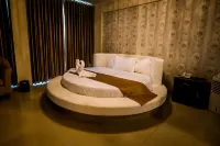 Joneya Hotel