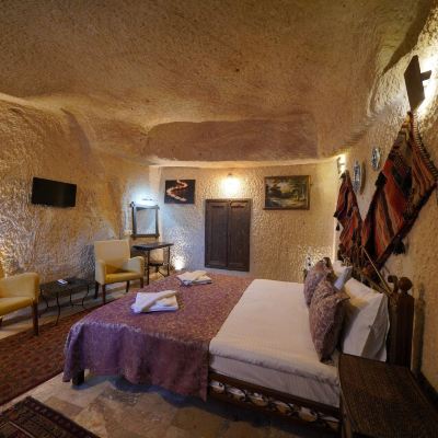 Deluxe Double Cave Room with Jacuzzi Emit Cave Hotel Promo Code