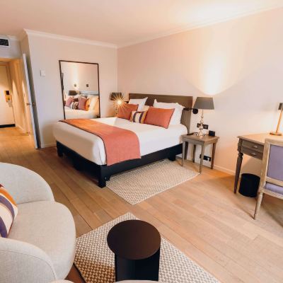 Deluxe Room Hostellerie Cèdre & Spa • Beaune Promo Code