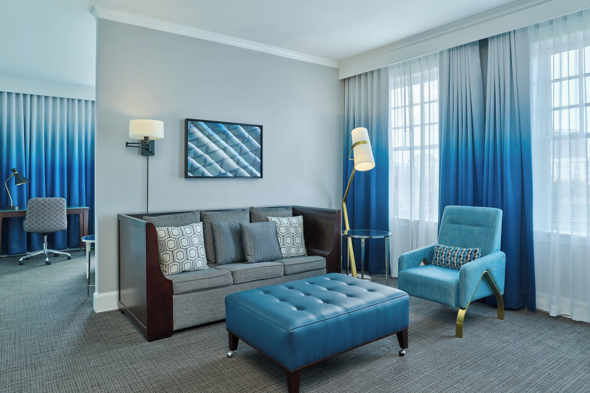 精选套房， 套房， 1张特大床， 梳化床