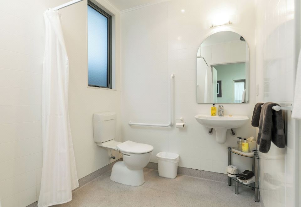 Jasmine Court MotelSuperior One-Bedroom Apartment (Accessible)