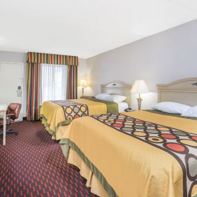 2 Queen Beds | Non-Smoking, Micfridge Motel 6 London, KY Promo Code