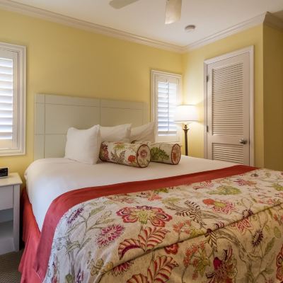 Premier One-Bedroom Suite Inn at The Beach Promo Code
